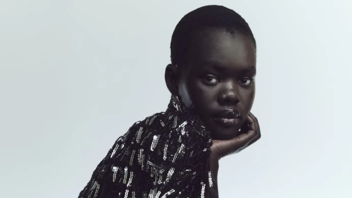 Το metallic dress από τα Zara που δεν θα... βγάλεις από πάνω σου τις γιορτές!