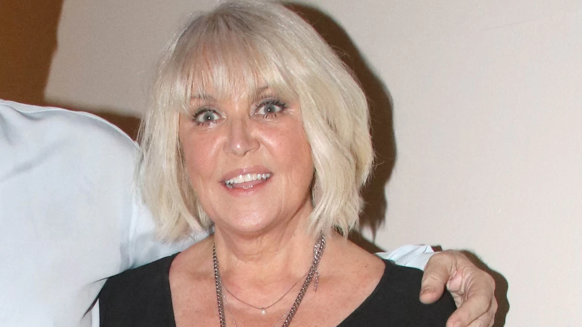 Της κρατούσε το χέρι τρυφερά - Το συγκινητικό μήνυμα της Ρούλας Κορομηλά για το πρόβλημα υγείας της μητέρας της