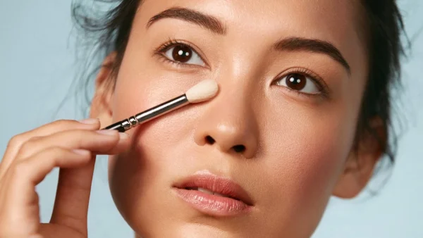 Με αυτό το budget-friendly concealer θα πεις αντίο στους μαύρους κύκλους!