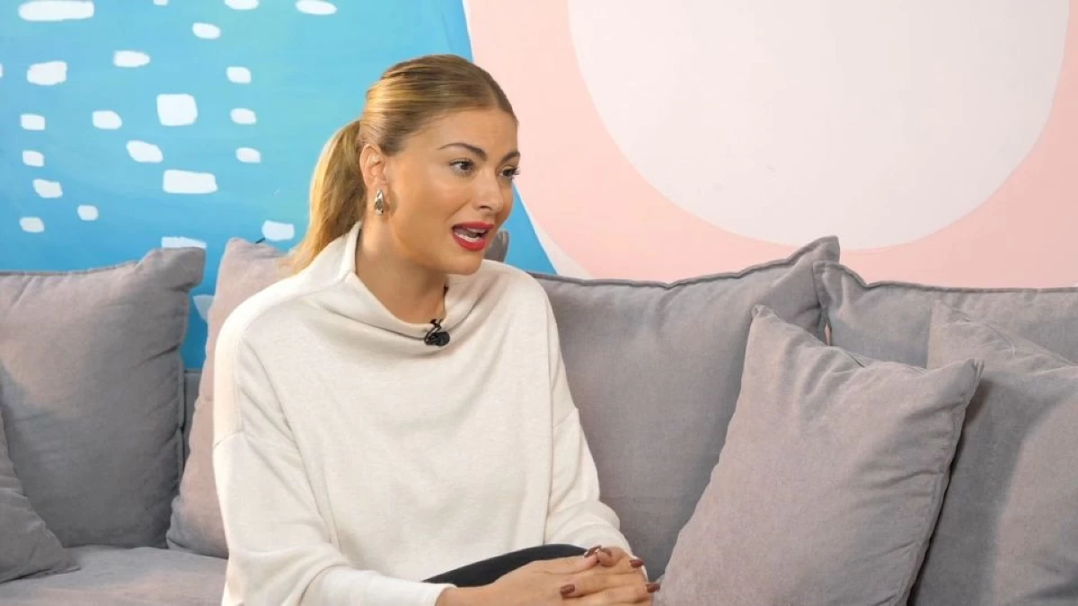 «Έφυγα από το σπίτι μου, πήρα αγωγή! Είναι τρελό αυτό που σου λέω αλλά...» - Η βαριά επιλόχειος κατάθλιψη που πέρασε η Δέσποινα Καμπούρη