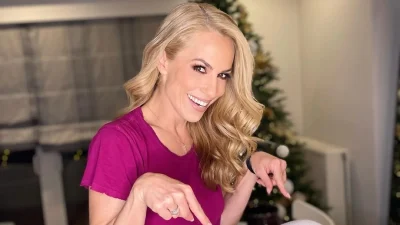 Η Ντορέττα Παπαδημητρίου με τέλειο pink glam μακιγιάζ που είναι inspo για όλες μας!