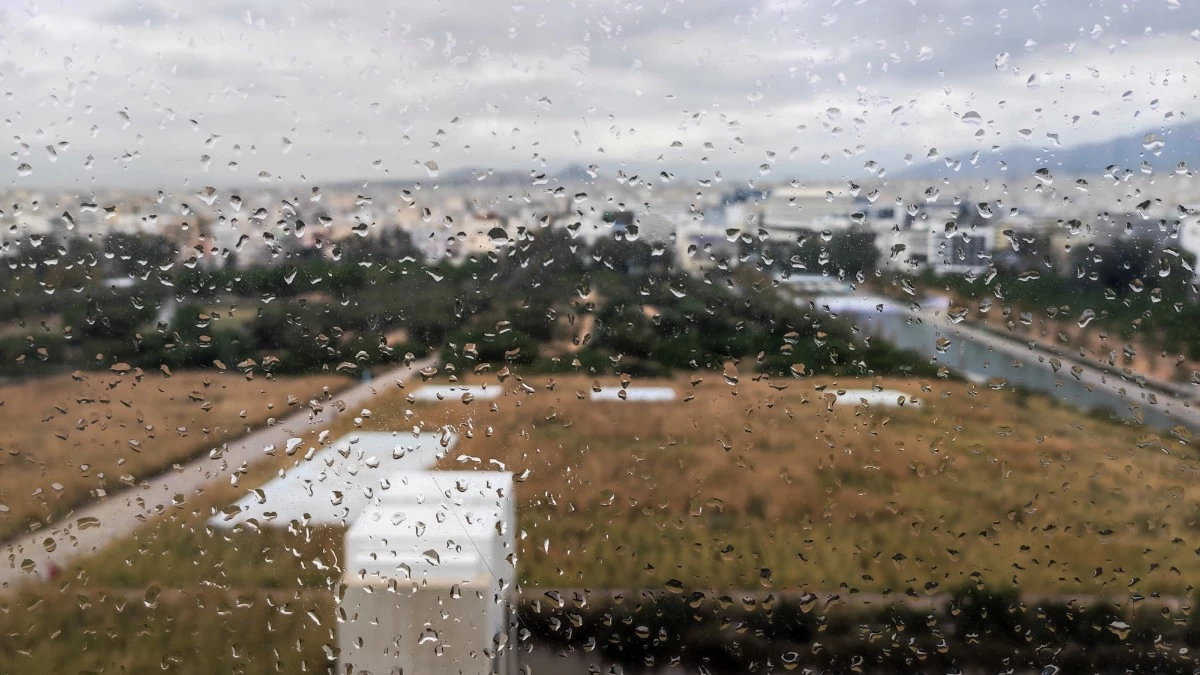 Ο καιρός σήμερα Πέμπτη 7/12: Πτώση θερμοκρασίας και τοπικές βροχές