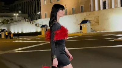 Δεν ξέρεις ακόμα τι θα φορέσεις την Πρωτοχρονιά; Αυτά είναι τα 3 συγκλονιστικά φορέματα που θα σε... σώσουν!