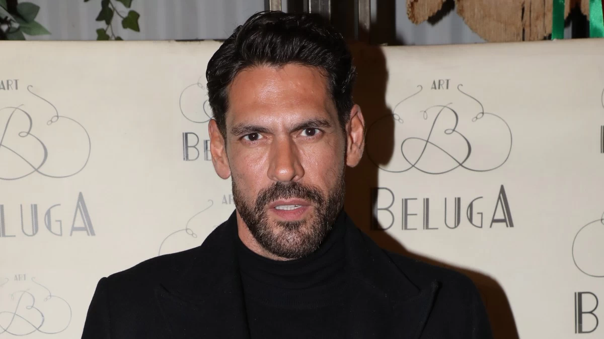 «Ξαφνικά όπως ήρθε να ποζάρει δίπλα μου, με χούφτωσε στα...» - Το ασύλληπτο περιστατικό που βίωσε ο Γιάννης Σπαλιάρας με θαυμάστρια του