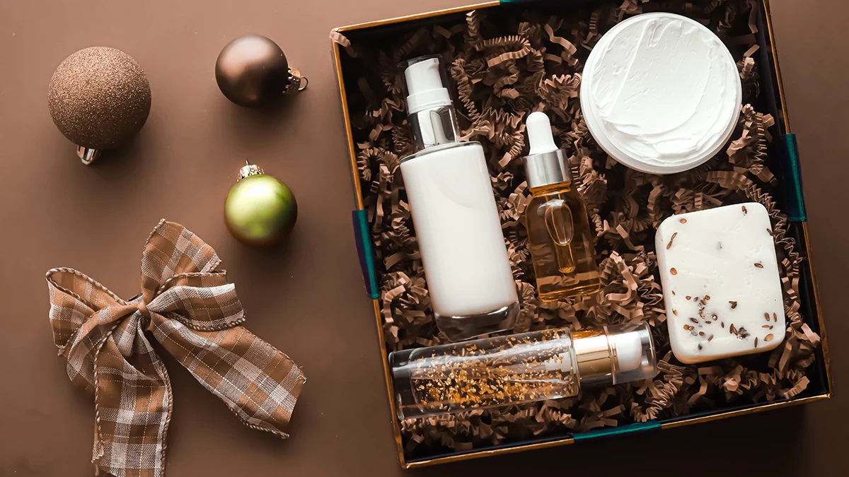 12 υπέροχα gift sets ομορφιάς για να κάνεις δώρο αυτά τα Χριστούγεννα με τιμές που ξεκινούν από 13,95 ευρώ!