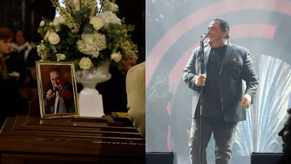 Βασίλης Καρράς: «Νύχτα Ξελογιάστρα» - Με μπουζούκια και τραγούδια το ύστατο χαίρε στο σπουδαίο καλλιτέχνη