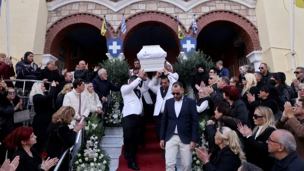 Κηδεία Νίκου Φλωρινιώτη: Σάλος με απίστευτο περιστατικό - Πώς έμπλεξαν το όνομα του Ρουβά και της Ζυγούλη