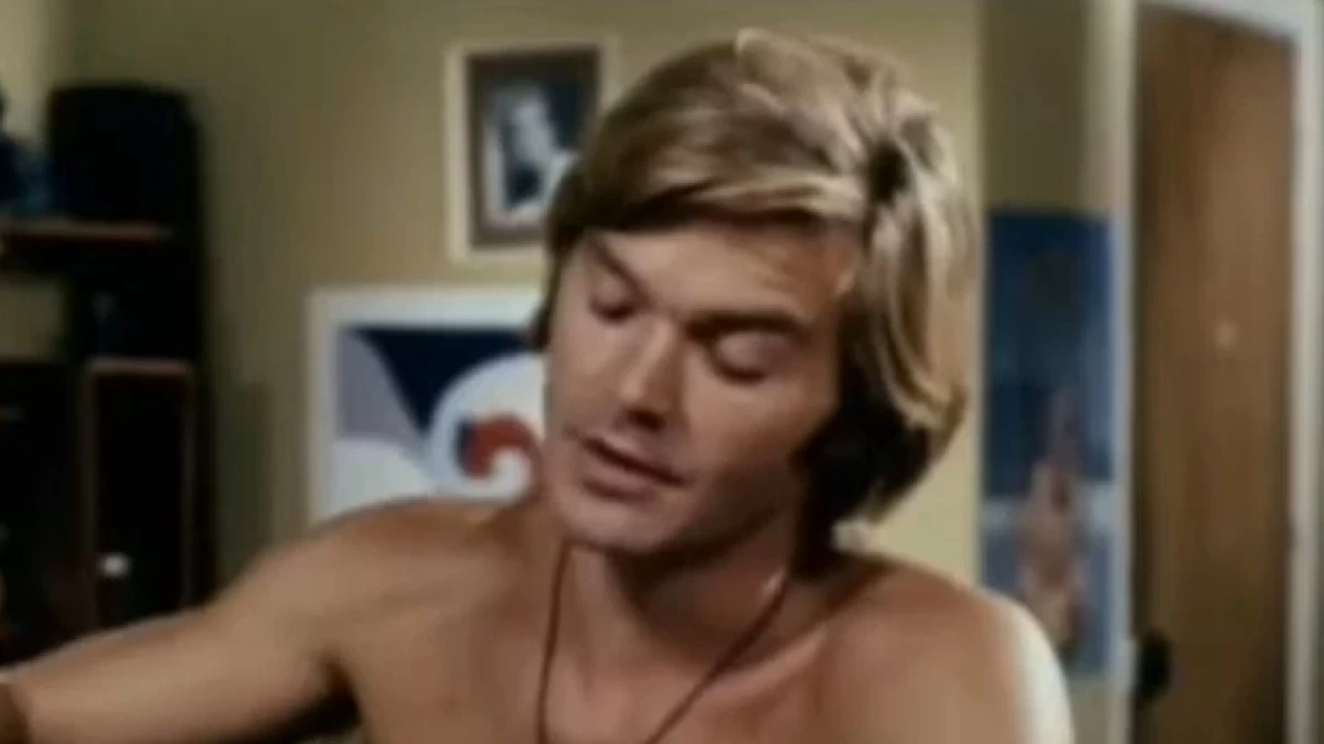 Έκοψε τις φλέβες του και πήδηξε από τον τρίτο όροφο - Οι τρεις διάσημοι Έλληνες που πέθαναν λόγω AIDS