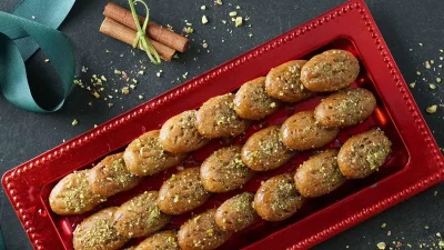 Για να μην σου βγουν σκληρά σαν πέτρα και με νερουλό σιρόπιασμα - Τα 4 μυστικά για αφράτα μελομακάρονα