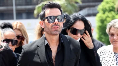 Με λευκό μπλουζάκι στο κρεβάτι του νοσοκομείου - Η όψη του Νίκου Φλωρινιώτη λίγο πριν φύγει από τη ζωή (Βίντεο)