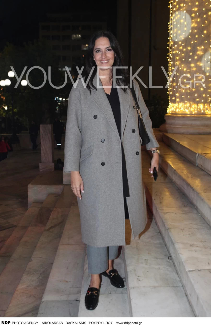 Νόνη Δούνια Φωταγώγηση Πειραιάς