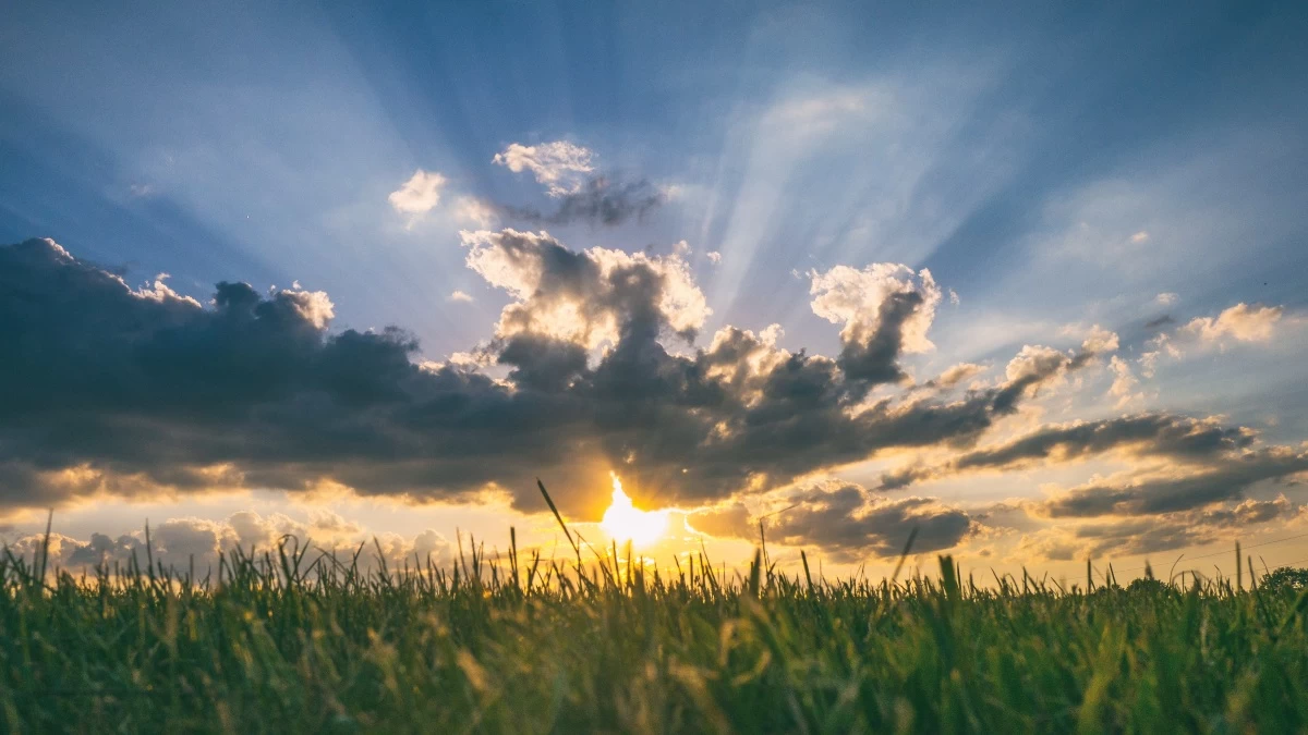 Καιρός (18/12): Αίθριος ο καιρός με άνοδο της θερμακρασίας