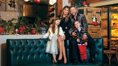 Χριστουγεννιάτικα δώρα για γονείς και παιδιά: Ο Γιάννης Βαρδής και η οικογένειά του μας προτείνουν τα καλύτερα που κυκλοφορούν στην αγορά