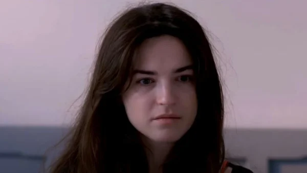 Ο Παράδεισος των κυριών (7/12): «Δεν πιστεύω να άνοιξες το στόμα σου» - Κακοποιούν τη Στέλλα μέσα στο φρενοκομείο