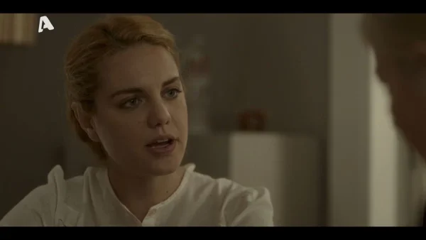 Το Προξενιό της Ιουλίας (13/12): «Τι τη θέλεις; Αυτό είναι κοριτσάκι. Γιατί να του καταστρέψεις τη ζωή;» - Τα σχόλια για το γάμο του Γιωργίκη και της Ιουλίας