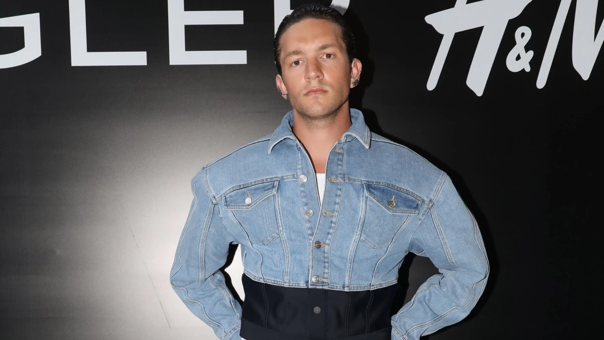 «Σε μια παράσταση την μητέρα μου την πήρε ο ύπνος...» - Η εξομολόγηση του Μιχαήλ Ταμπακάκη για την υποκριτική και τον έρωτα