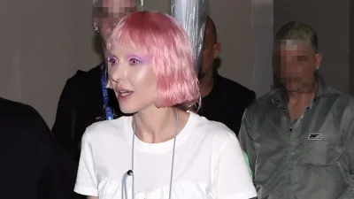 «Αηδία είναι όλο το σύνολό σου! Λυπάμαι» - Σάλος στο twitter για την topless εμφάνιση της Τάμτα στο Madwalk 2023