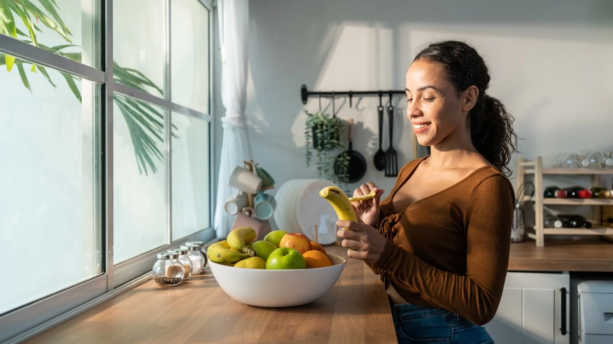 Πρωί, μεσημέρι ή βράδυ; Πότε είναι καλό να τρως μια μπανάνα; Αυτό συμβουλεύουν οι ειδικοί!