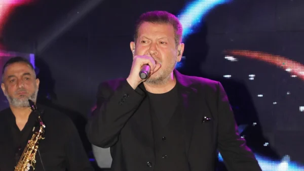 Στο νοσοκομείο ο Χάρης Κωστόπουλος - Ακυρώνονται οι εμφανίσεις του