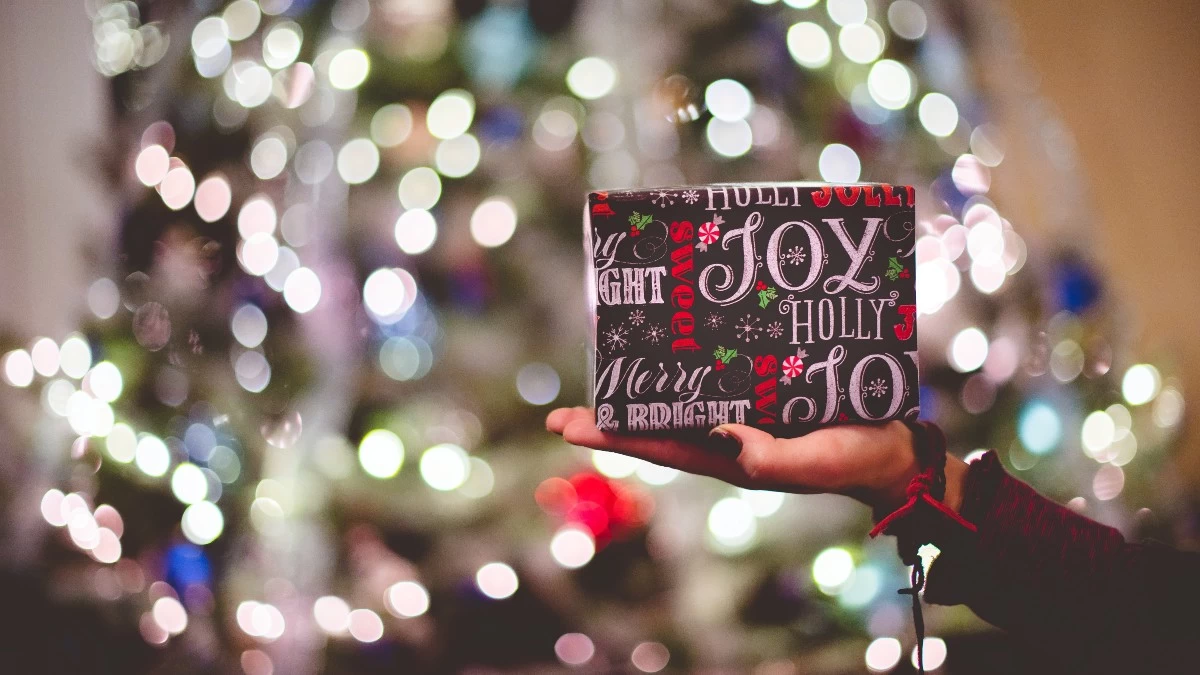 Xmas gift guide: 5 δώρα ομορφιάς κάτω των 20 ευρώ για εσένα & τους αγαπημένους σου!