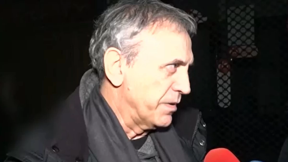 Γιώργος Νταλάρας: Το άλλο του πρόσωπο - Τον περίμεναν ξανά δημοσιογράφοι «Σέβομαι τη δουλειά σας, αυτό που κάνετε είναι δύσκολο», τους είπε