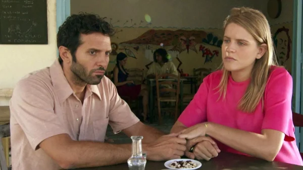 Η Παραλία: «Όλα ήταν ένα ψέμα κι εσύ ο μεγαλύτερος υποκριτής» - Φρίκη στον γάμο του Χάρι και της Υπατίας