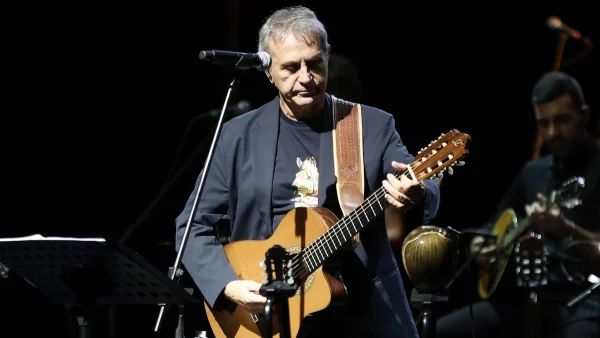 Γιώργος Νταλάρας: Τα μεγάλα φάουλ της καριέρας του