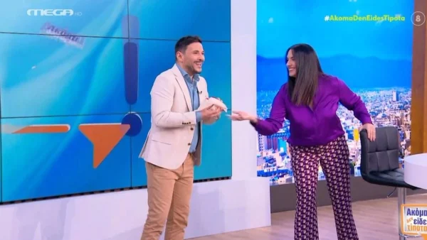 Κώστας Τσουρός: «Ευχαριστούμε πάρα πολύ το Mega, που...» - Τα πρώτα λόγια στο νέο πλατό της εκπομπής Ακόμα δεν είδε τίποτα