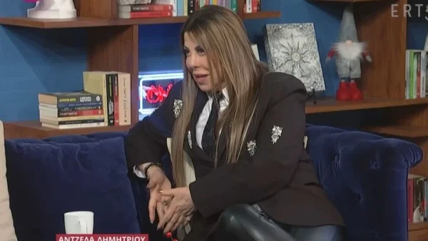 Άντζελα Δημητρίου: «Για τρεις μήνες δεν μιλούσα...» - Η αποκάλυψή της για την επέμβαση που έκανε