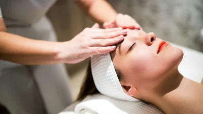 Buccal massage: Το μυστικό για να αποκτήσεις ανορθωμένο περίγραμμα προσώπου & σμιλεμένα ζυγωματικά!
