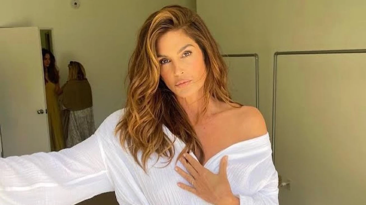 Με αυτές τις 5 συνήθειες θα βάλεις «στοπ» στα σημάδια του χρόνου προλαμβάνοντας λεπτές γραμμές & ρυτίδες!