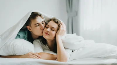 Πως θα καταλάβεις εάν η σύντροφός σου προσποιείται κατά τη διάρκεια της ερωτικής επαφής; Υπάρχουν κάποια σημάδια που πρέπει να προσέξεις;