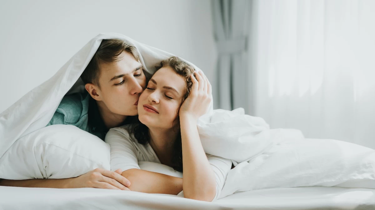 Πως θα καταλάβεις εάν η σύντροφός σου προσποιείται κατά τη διάρκεια της ερωτικής επαφής; Υπάρχουν κάποια σημάδια που πρέπει να προσέξεις;