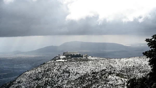 Νέο έκτακτο δελτίο επιδείνωσης καιρού: «Από τις πρωινές ώρες της Δευτέρας...» - Οι περιοχές που θα πληγούν