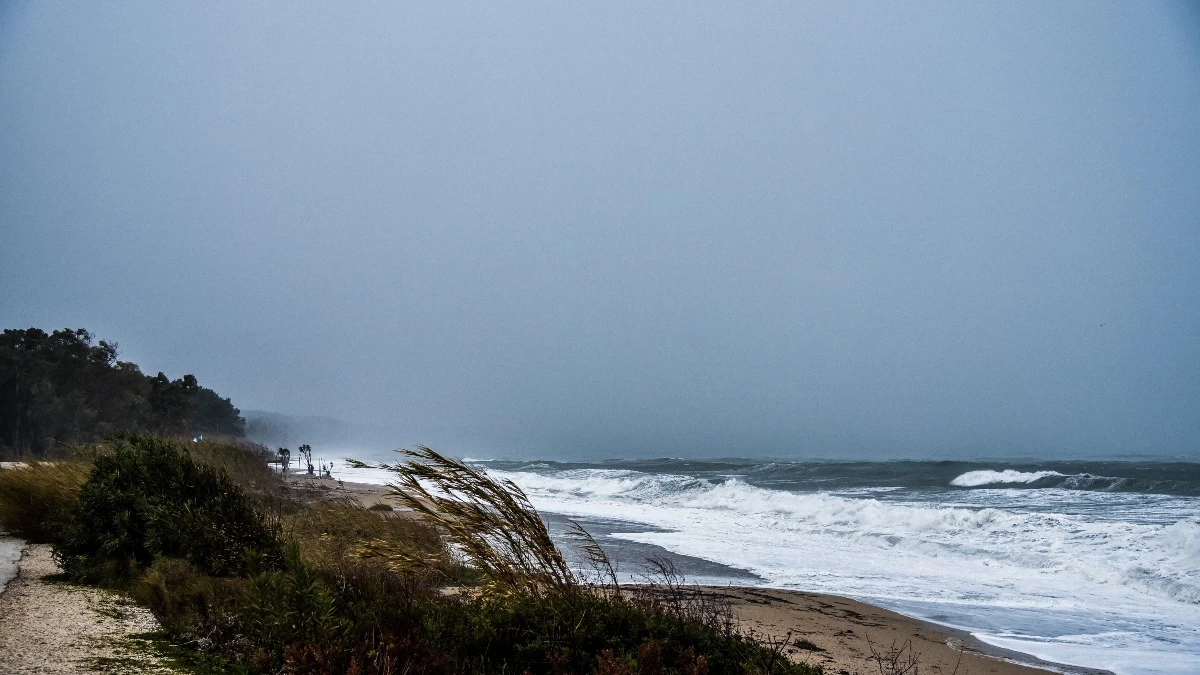 Καιρός 20/1: Χωρισμένη στα δύο σήμερα η χώρα - Χειμωνιάτικη επέλαση με χιόνια και καταιγίδες