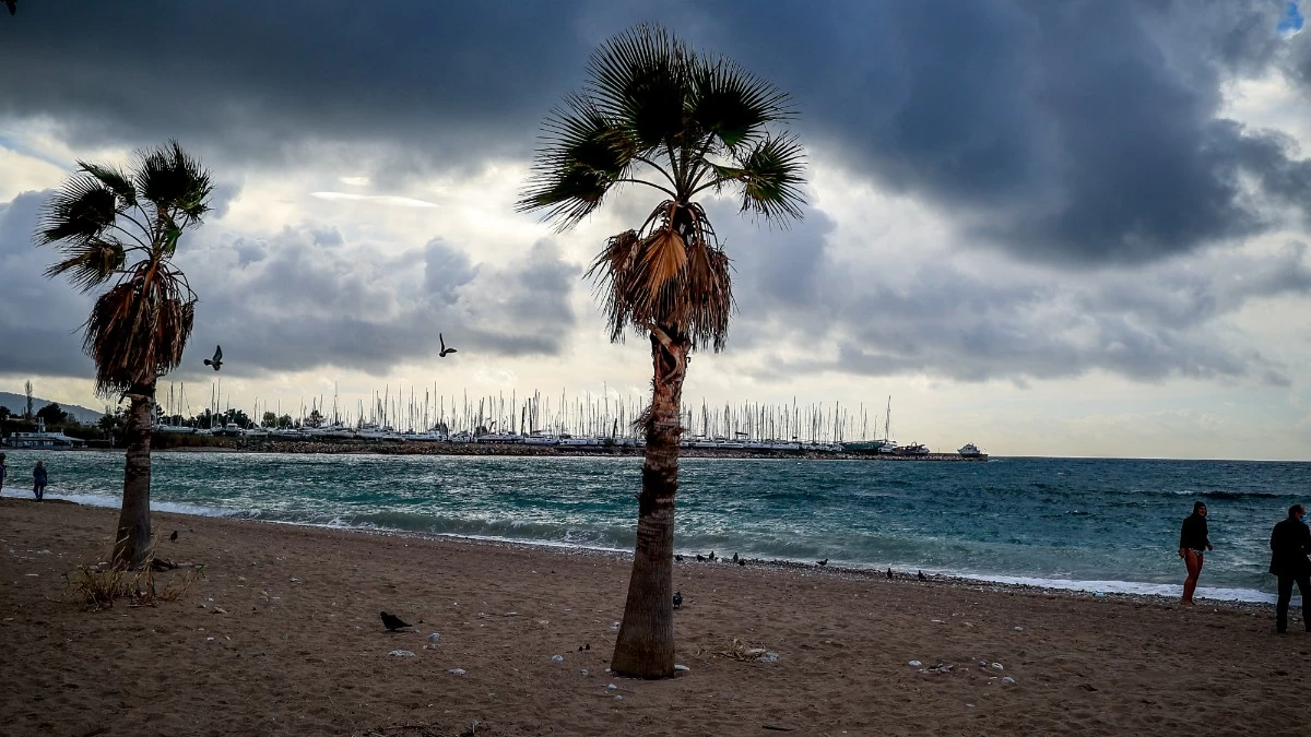 Έκτακτο δελτίο επιδείνωσης καιρού - Έρχονται ισχυρές βροχές και καταιγίδες με θυελλώδεις νότιους ανέμους