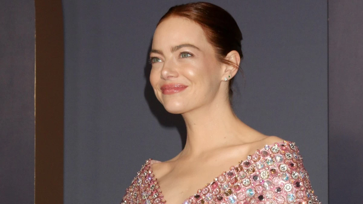 Emma Stone: Αυτό είναι το skincare μυστικό της για την αψεγάδιαστη επιδερμίδα της πάνω στο κόκκινο χαλί!