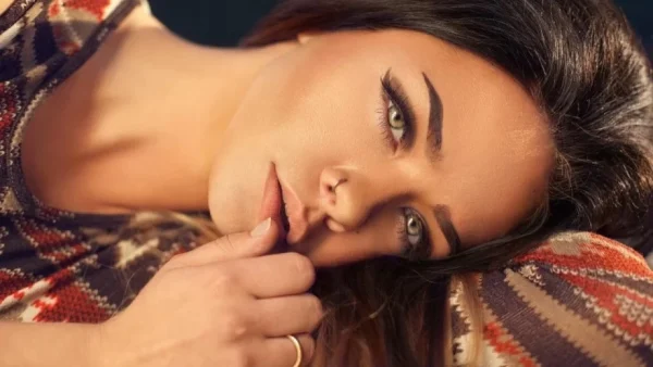 Φροντίδα ματιών: 5 tips για ξεκούραστο & φωτεινό βλέμμα & το χειμώνα!