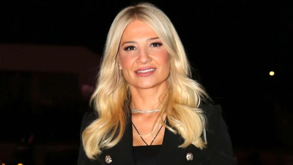 Θρήνος για την Φαίη Σκορδά - Πέθανε στον ύπνο του ο μπαμπάς της