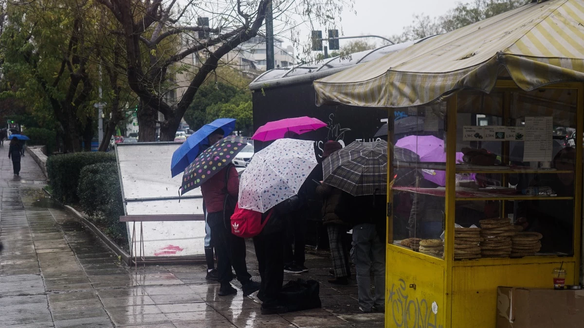 Έκτακτο δελτίο επιδείνωσης καιρού: «Σταδιακά από το μεσημέρι θα...» - Για βροχές, καταιγίδες και χιονοπτώσεις προειδοποιεί η ΕΜΥ