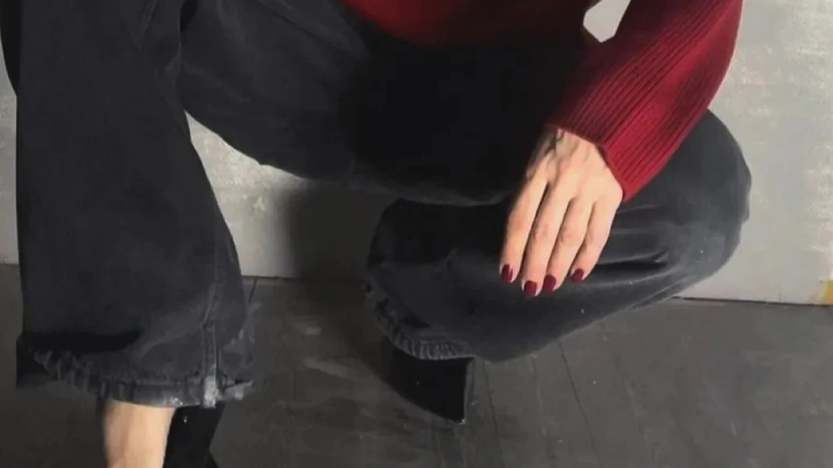 Παντελόνι καμπάνα: Οι συνδυασμοί που πάνε σε όλες