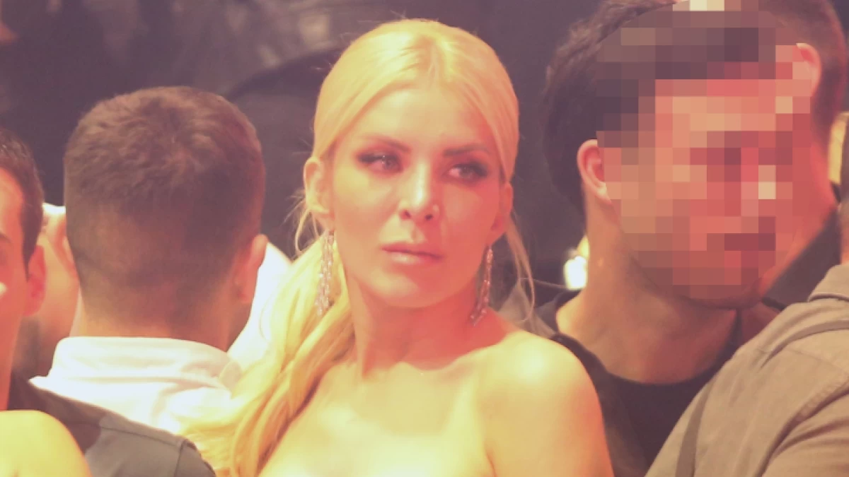 Κατερίνα Καινούργιου: Ξεφυσούσε αγανακτισμένη στα μπουζούκια - Ο άντρας που την συνόδευσε