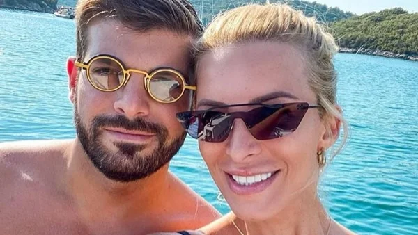 Κατερίνα Καινούργιου: Στο μαγαζί του πρώην της, Φίλιππου Τσαγκρίδη, μετά τα μπουζούκια - «Όλο μαζί είναι...»