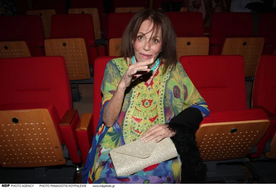 ΜΑΙΡΗ ΧΡΟΝΟΠΟΥΛΟΥ