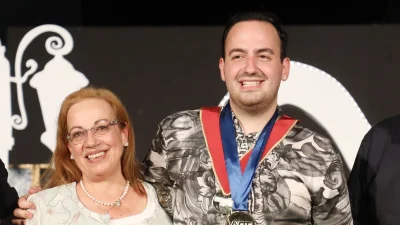 Μαυρίκιος Μαυρικίου: Πλάνταξε στο κλάμα η μητέρα του - Η στιγμή που της ανακοινώνει ότι θα γίνει γιαγιά (Βίντεο)