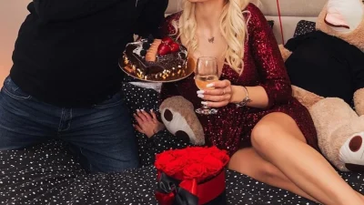 Η απόσταση έφερε το τέλος: Χώρισε ερωτευμένο ζευγάρι της ελληνικής showbiz μετά από 5 χρόνια σχέσης