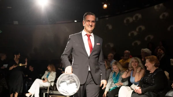 Νίκος Ψαρράς για Λεωνίδα Κακούρη: «Τον γνώρισα στις "Άγριες Μέλισσες", είναι ένα πολύ θετικό παιδί...»