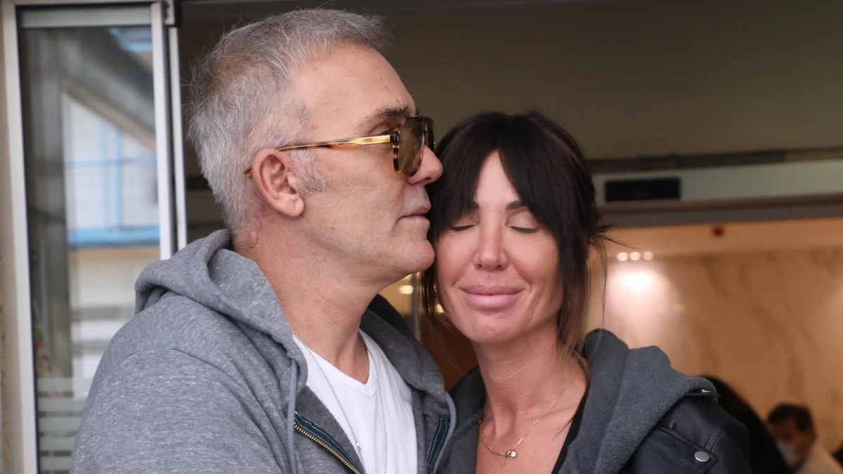 Στέλιος Ρόκκος: «Νιώθω τεράστια ανάγκη να φωνάξω...» - Η σπαρακτική ανάρτηση της συζύγου του, Λελέ Γκόφα, για τον θανατο του αδερφού του