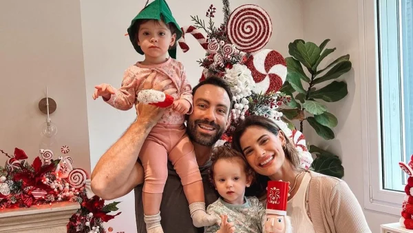 Σάκης Τανιμανίδης - Χριστίνα Μπόμπα: Πρώτη μέρα στο σχολείο για τις δίδυμες κόρες τους! Οι δραστηριότητες και η παρατήρηση