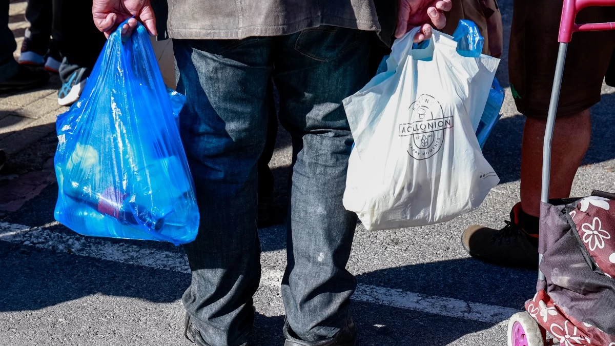 Κραυγή βοήθειας γνωστού Έλληνα ηθοποιού: «Ζω με το συσσίτιο της εκκλησίας!»